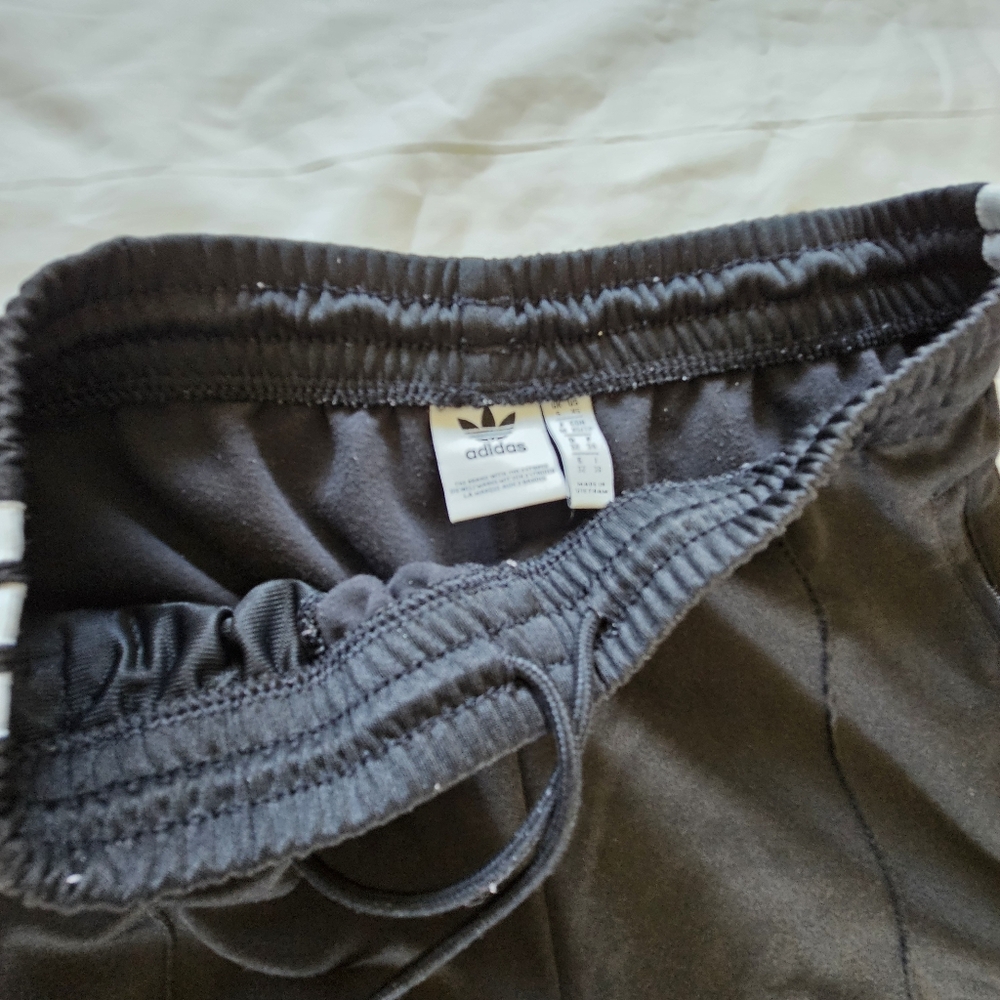 ❌️❌️SOLD❌️❌️Adidas Originals three stripe track jogger black pants women's XS - Picture 9 of 16